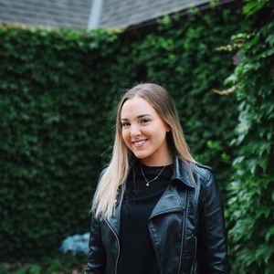 Meet your Posher, Brooke